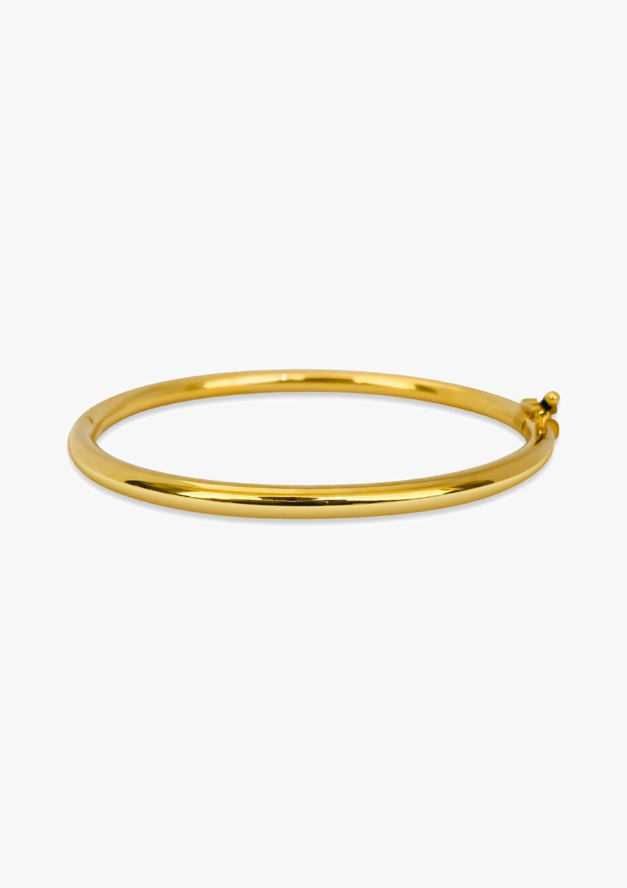 ROUND section 18K gold stackable bangle.