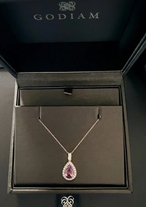 Pingente ROSE TEARDROP ouro rosa 18K diamantes e rubelita.