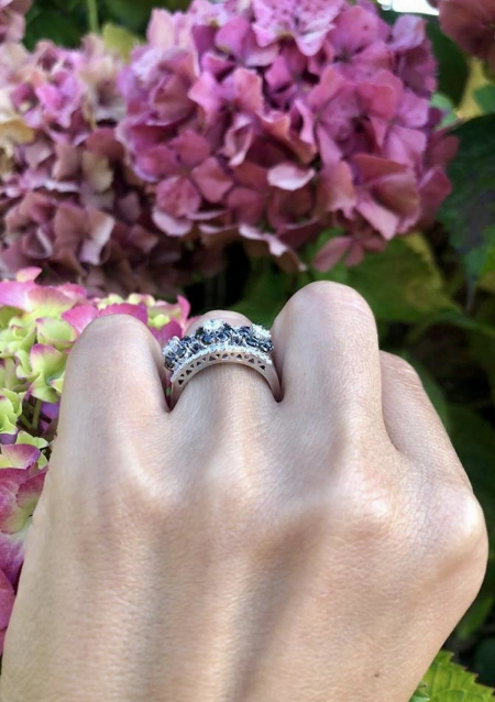 GENEVA 18K white gold ring with black & white diamonds.