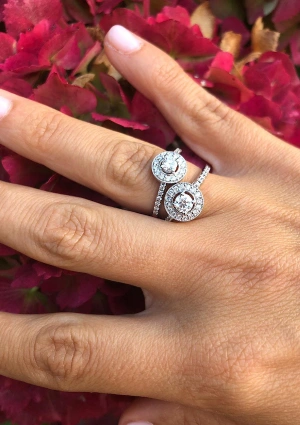 Bague GIRALDA en or blanc 18 carats avec diamants taille brillant 2