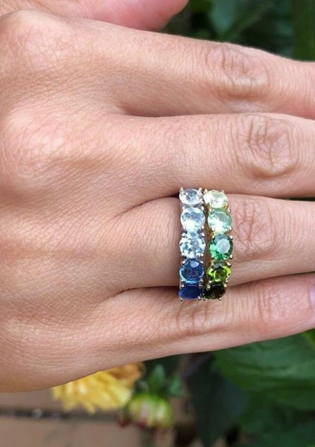 Bague GREEN DEGRADÊ or jaune 18K avec tourmalines vertes.