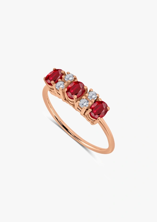 Anel LAURA em ouro rosa 18K com diamantes de lapidação brilhante e rubis ovales