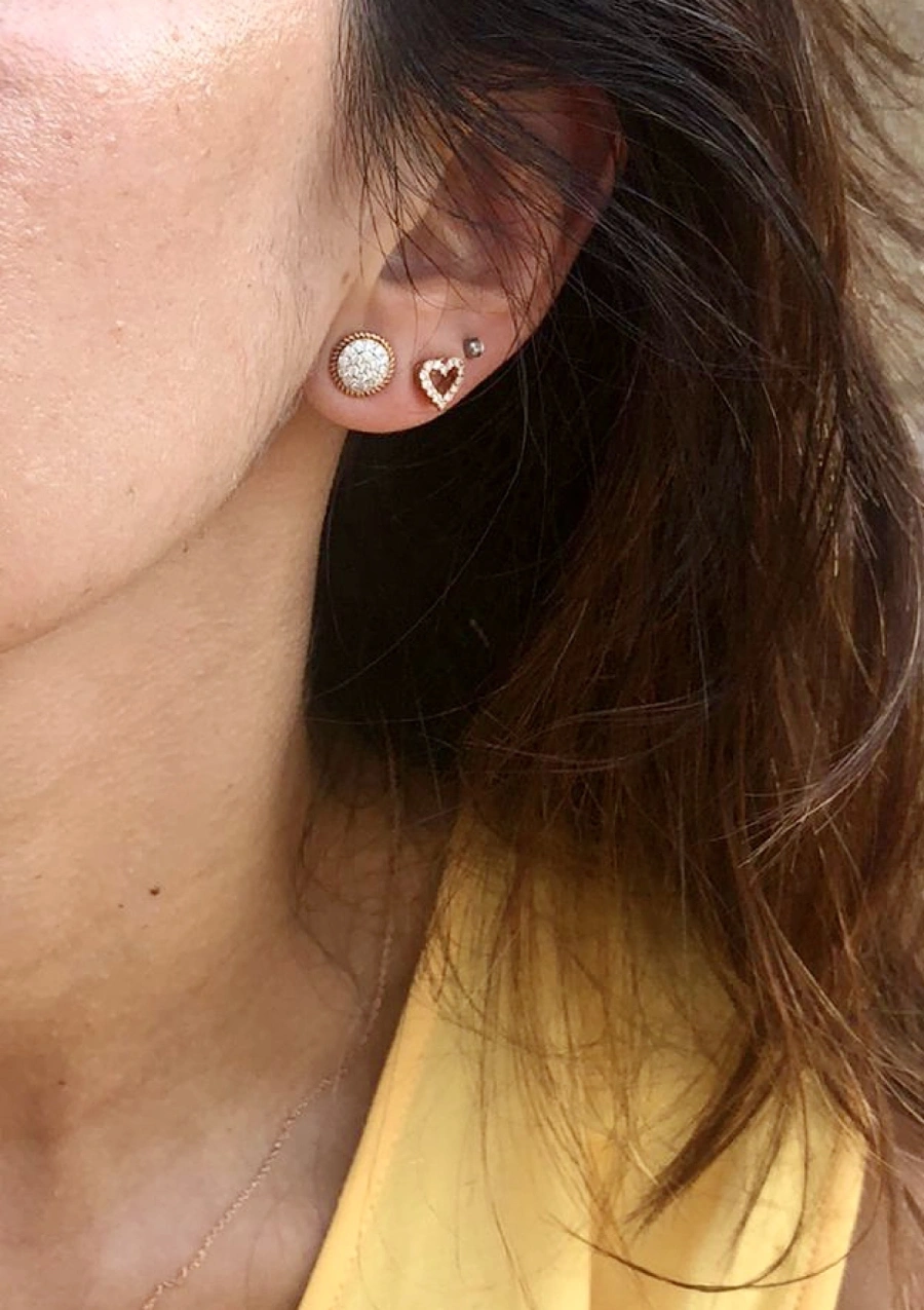 Pendientes dormilonas COEUR en oro de 18K y diamantes|Pendientes de Diamantes|Godiam Alta Joyería