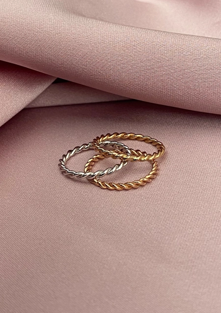 Alianza TRENZA en oro amarillo de 18 quilates|Alianzas de Boda|Godiam Alta Joyería