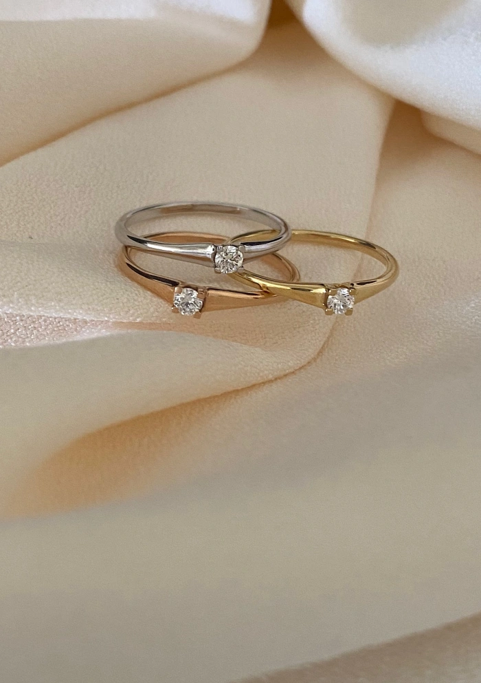 Anillo solitario LUGANO en oro amarillo 18K y diamante|Anillos de Diamantes|Godiam Alta Joyería