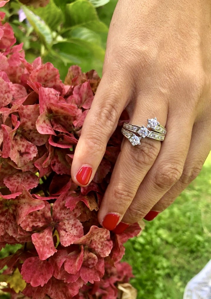 Bague ANNA or blanc 18K et diamants taille brilliant.