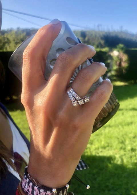 ANNA 18K white gold with brilliant cut diamonds ring.