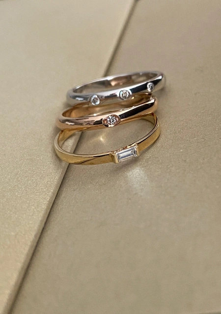 Alianza EVA en oro amarillo 18K y diamante|Alianzas de Boda|Godiam Alta Joyería