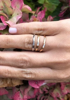 EVA 18K rose gold with a single baguette cut diamond wedding band solitaire ring 2