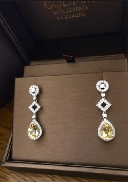 AIDA 18K white gold with diamonds and beryls long earrings,