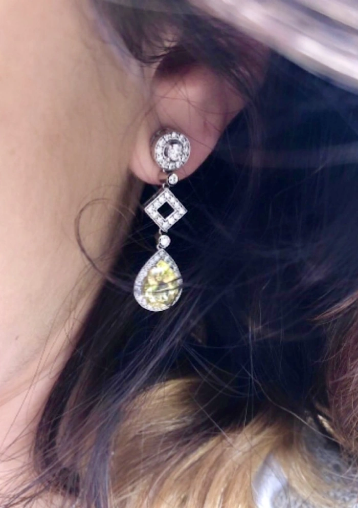 AIDA 18K white gold with diamonds and beryls long earrings,