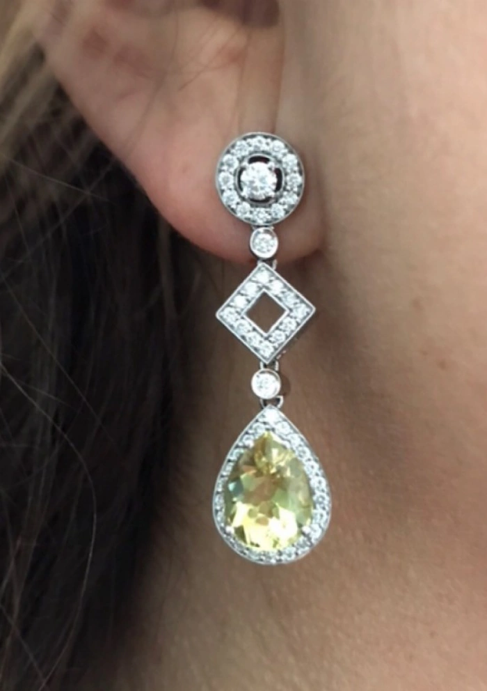 AIDA 18K white gold with diamonds and beryls long earrings,
