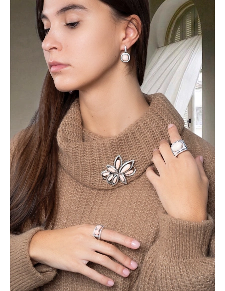 Bague PINK TWINS en or blanc 18K diamants et coraux roses.