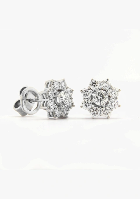 Brincos IRIA em ouro branco 18K e roseta de diamantes.