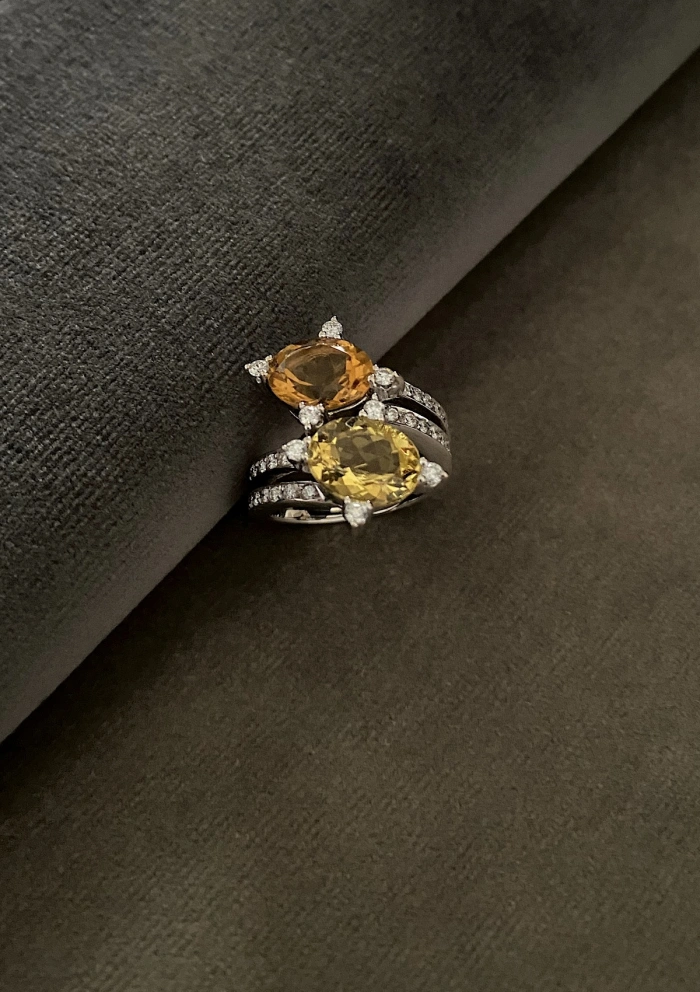 Bague MERMAID or blanc 18K diamants, peridot et quartz fumé.