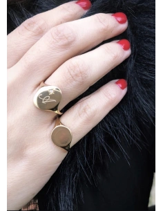 Anillo sello OVAL SIGNET en oro amarillo 18K y un diamante. 2