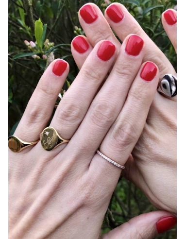 Anillo OVAL SIGNET en oro amarillo 18K y diamante|Anillos de Diamantes|Godiam Alta Joyería