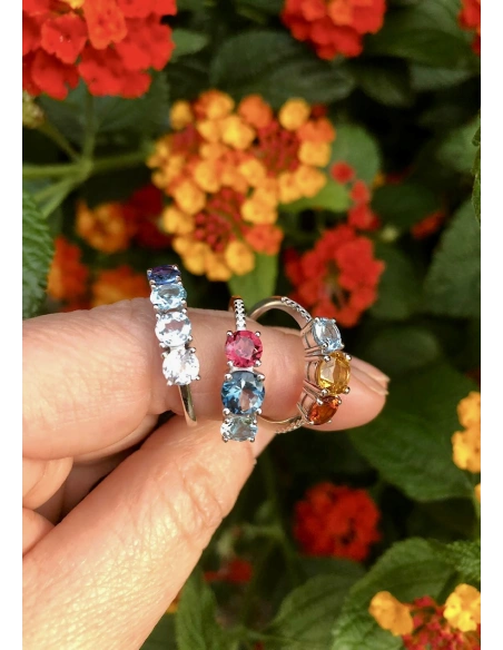 Bague TRIBECA or blanc 18K diamants topaze et tourmalines.