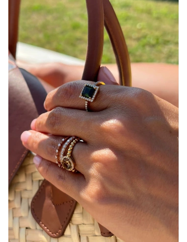 BURBUJAS 18K yellow gold diamonds and tourmaline halo ring.
