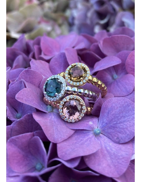 Anel BURBUJAS em ouro rosa 18K halo diamantes e turmalina.