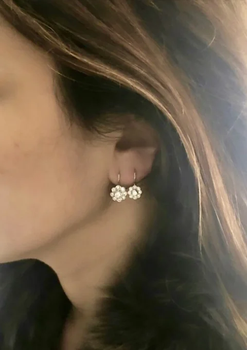 Brincos MARGARITA BABY ouro branco 18K e roseta diamantes.