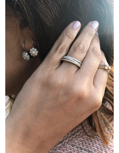 Boucles d'oreilles MARGARITA BABY or blanc 18K et diamants.