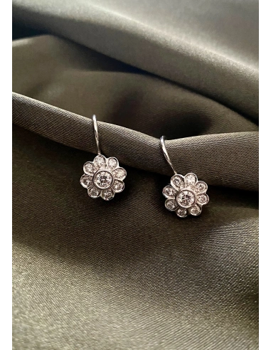 Pendientes MARGARITA MIDI en oro blanco de 18K y diamantes|Pendientes de Diamantes|Godiam Alta Joyería