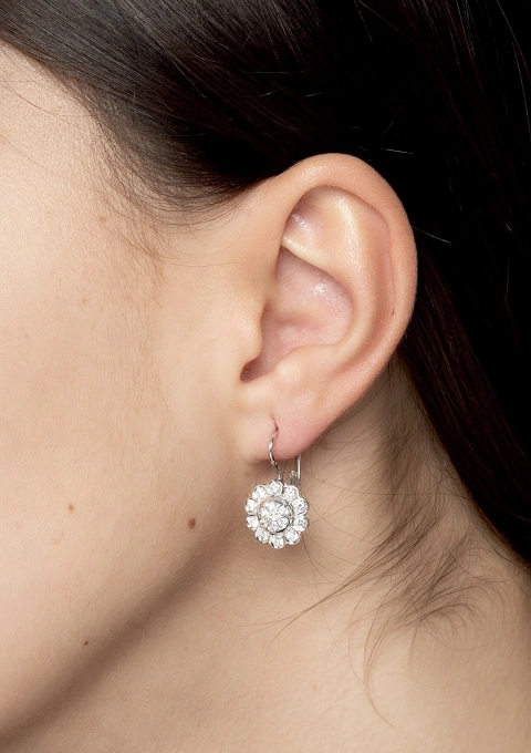 Pendientes MARGARITA GRANDE en oro blanco de 18K y roseta de diamantes|Pendientes de Diamantes|Godiam Alta Joyería