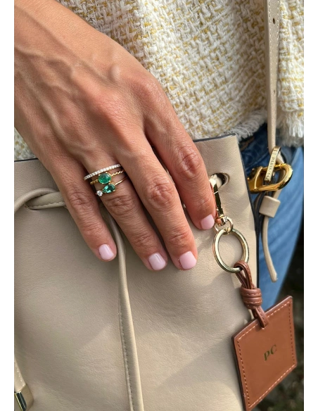 Anillo MIRAVELLE en oro amarillo de 18K con diamante y turmalina verde|Anillos con Otras Gemas Naturales|Godiam Alta Joyería