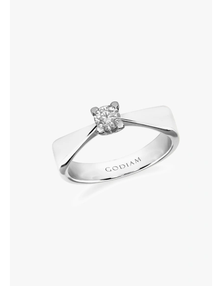 ITZÁ 18K white gold brilliant cut diamond solitaire ring.
