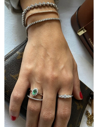 MJ 18K gold 5 graduated brilliant cut diamonds half eternity ring MJ 18K gold 5 graduated brilliant cut diamonds half eternity ring