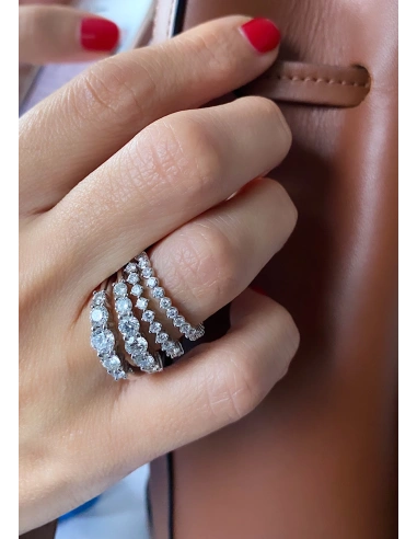 MJ 18K gold 5 graduated diamonds half eternity ring. MJ 18K gold 5 graduated diamonds half eternity ring.