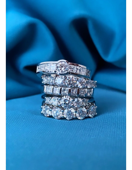 MJ 18K gold 5 graduated diamonds half eternity ring.