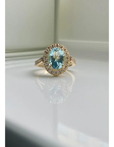 ELSA 18K yellow gold with diamonds and oval cut aquamarine halo ring