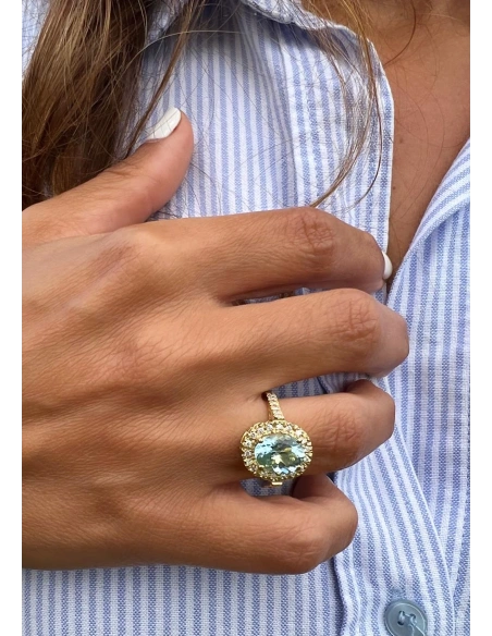 ELSA 18K yellow gold with diamonds and oval cut aquamarine halo ring