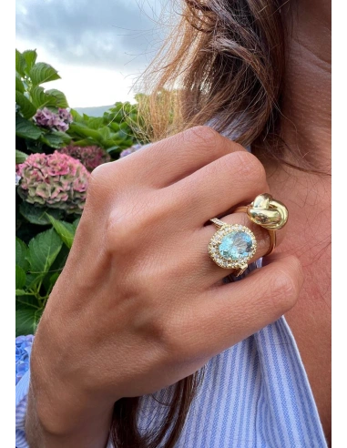 ELSA 18K yellow gold with diamonds and oval cut aquamarine halo ring