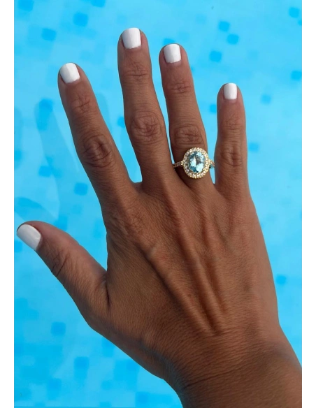 ELSA 18K yellow gold with diamonds and oval cut aquamarine halo ring