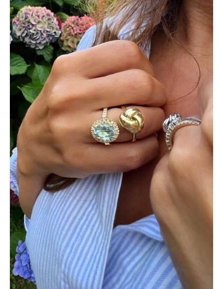 Bague ELSA en or jaune 18K avec diamants et d'aigue-marine.