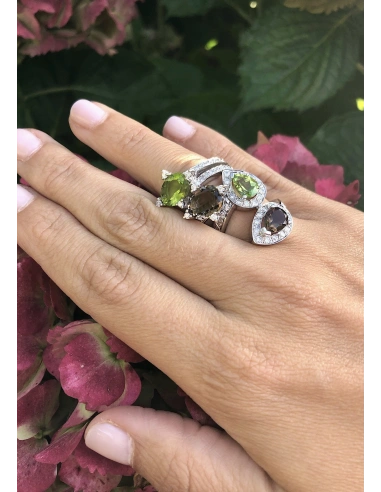 Anillo MERMAID en oro blanco 18K con diamantes, peridoto y cuarzo fumée|Anillos de Diamantes|Godiam Alta Joyería