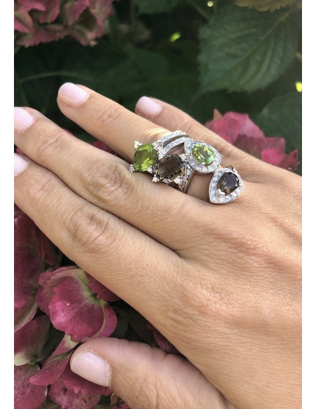 Anillo MERMAID en oro blanco 18K con diamantes, peridoto y cuarzo fumée|Anillos de Diamantes|Godiam Alta Joyería
