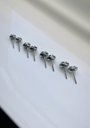 ROSARIO 18K white gold brilliant cut diamond stud earrings 2