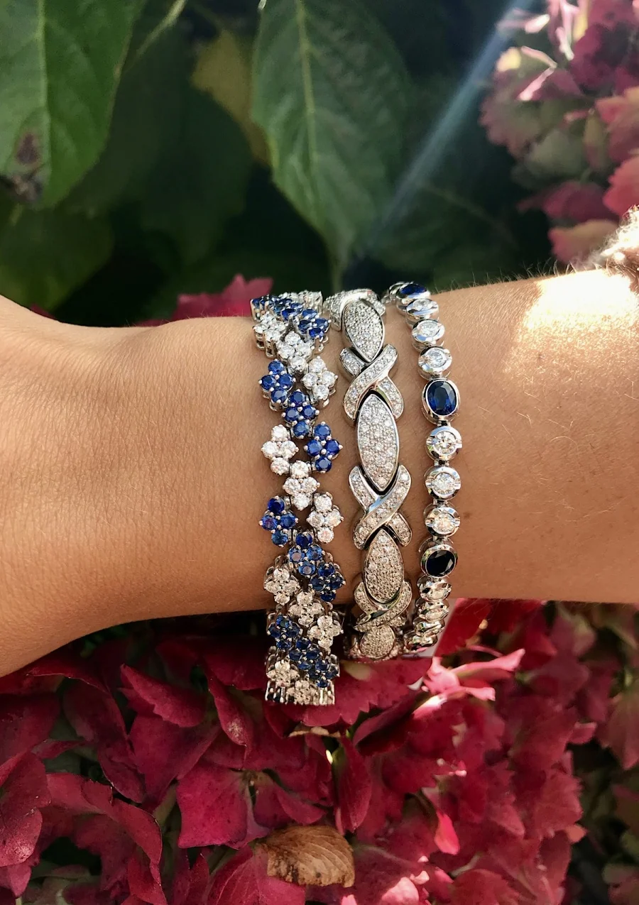 Pulseira BLUE LUMIÈRE ouro branco 18K diamantes e safiras.